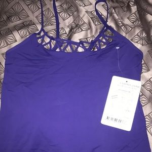 Lorna Jane active tank